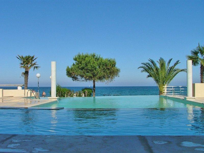 Residence Marina Bianca Santa-Lucia-di-Moriani Exteriér fotografie